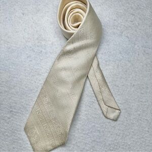 Vintage Wembley Silk Jacquard Tie Ivory Cream Paisley Wedding Business USA